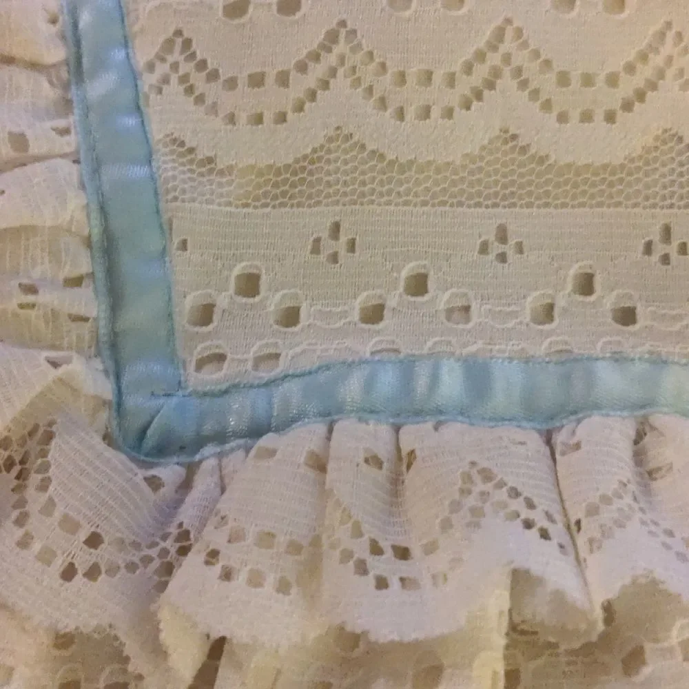 Cinderella vintage union made white‎ dress with blue ribbon size 18  Lace Satin